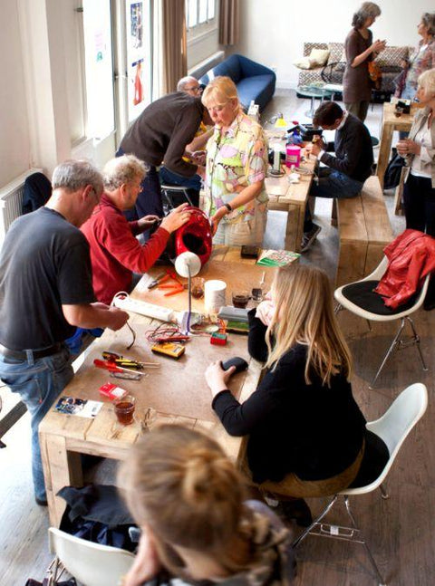 This Repair Cafe In Lake Macquarie Is Diverting Waste Away From Landfill