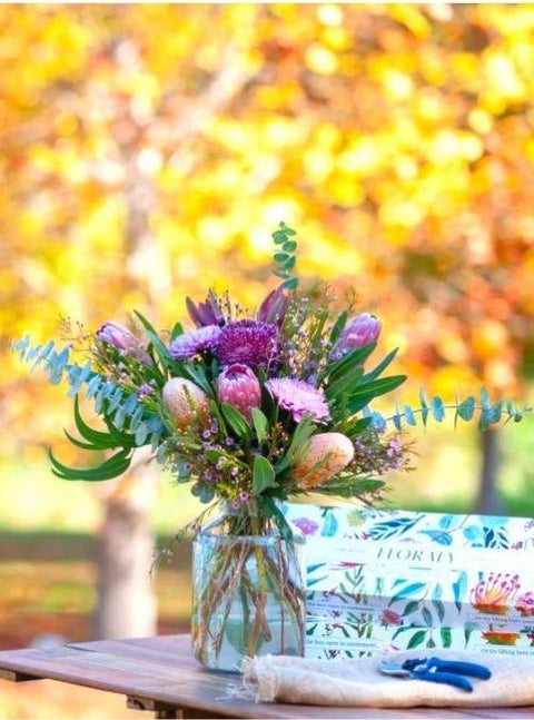 This Low Waste, Farm-To-Vase Service Delivers Fresher Flowers!