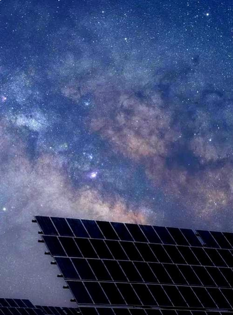 Engineers Have Innovated Solar Panels That Generate Electricity At Night!