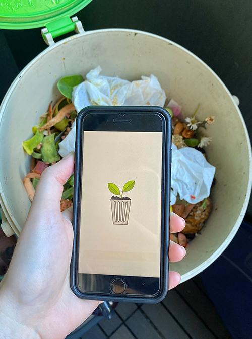 Compost Anywhere With The ShareWaste App | Flora & Fauna