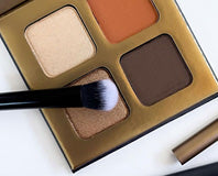 Make Up Sets and Kits